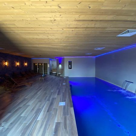 World Hotel Saint-Vulbas Εξωτερικό φωτογραφία