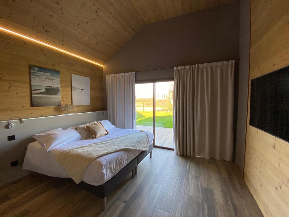 World Hotel Saint-Vulbas Εξωτερικό φωτογραφία