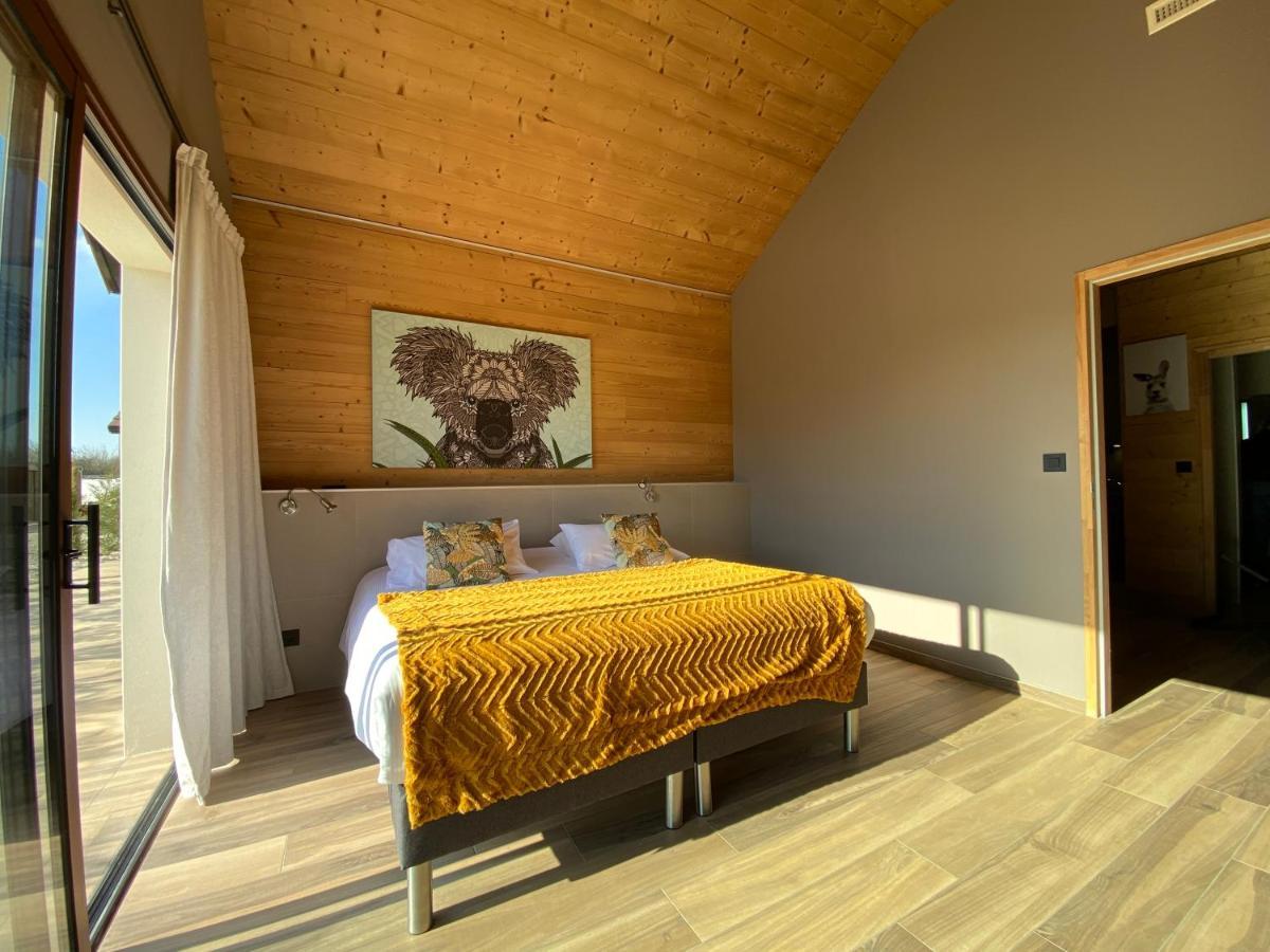 World Hotel Saint-Vulbas Εξωτερικό φωτογραφία