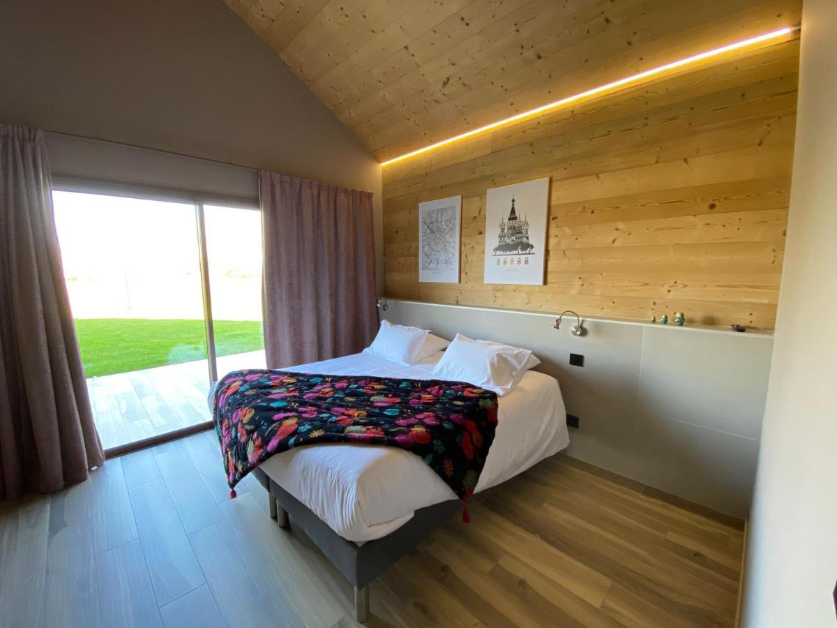 World Hotel Saint-Vulbas Εξωτερικό φωτογραφία
