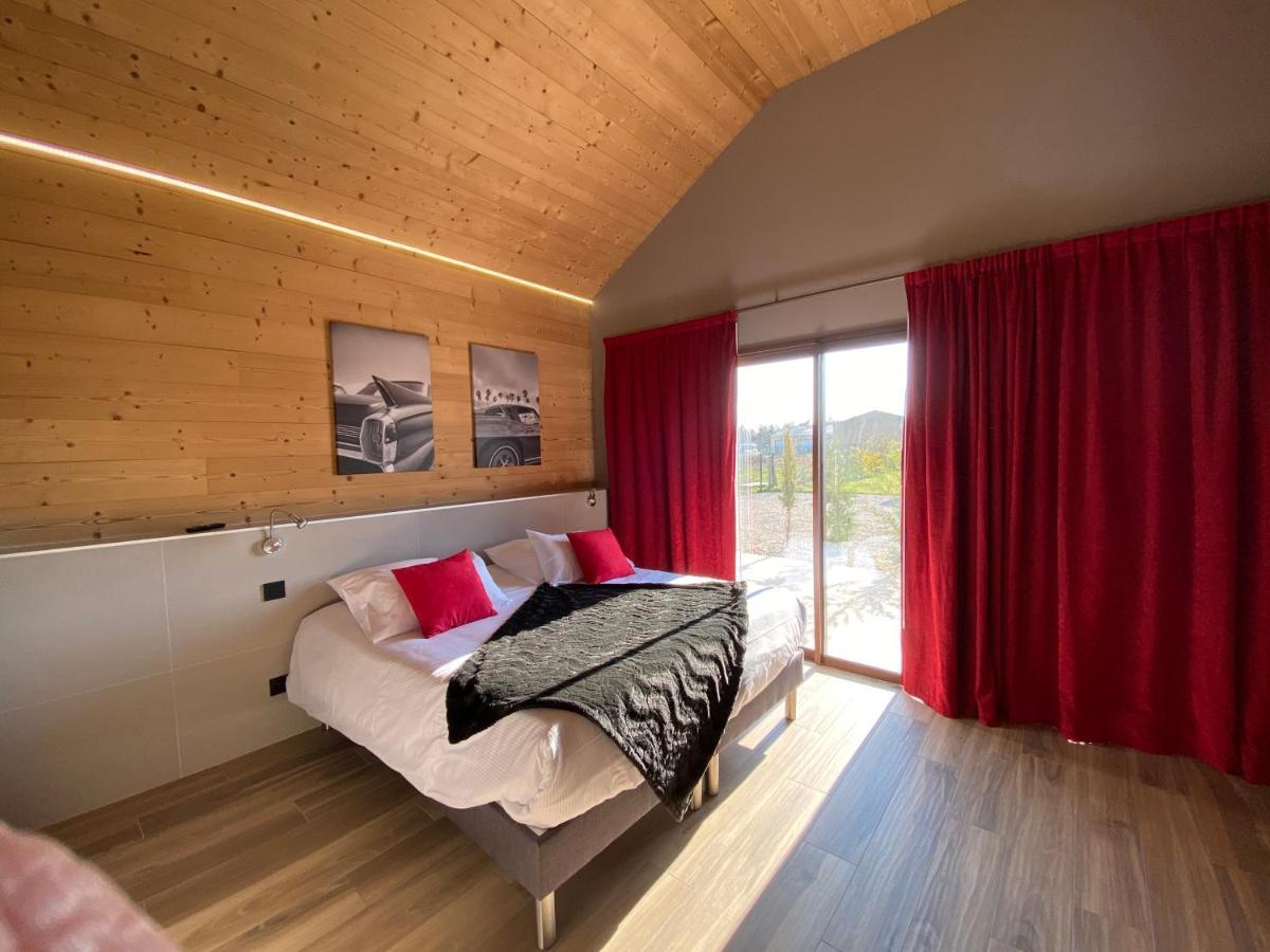 World Hotel Saint-Vulbas Εξωτερικό φωτογραφία
