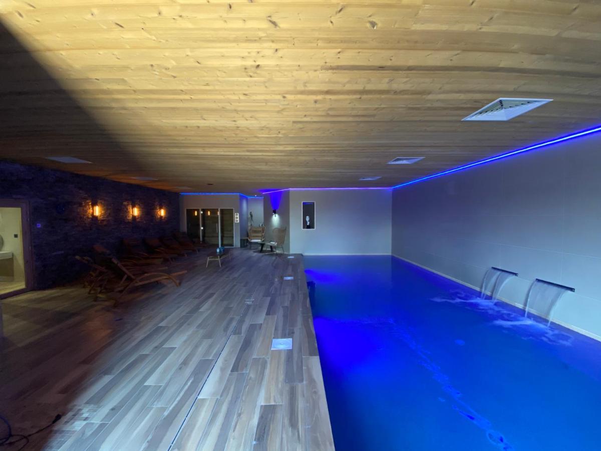 World Hotel Saint-Vulbas Εξωτερικό φωτογραφία