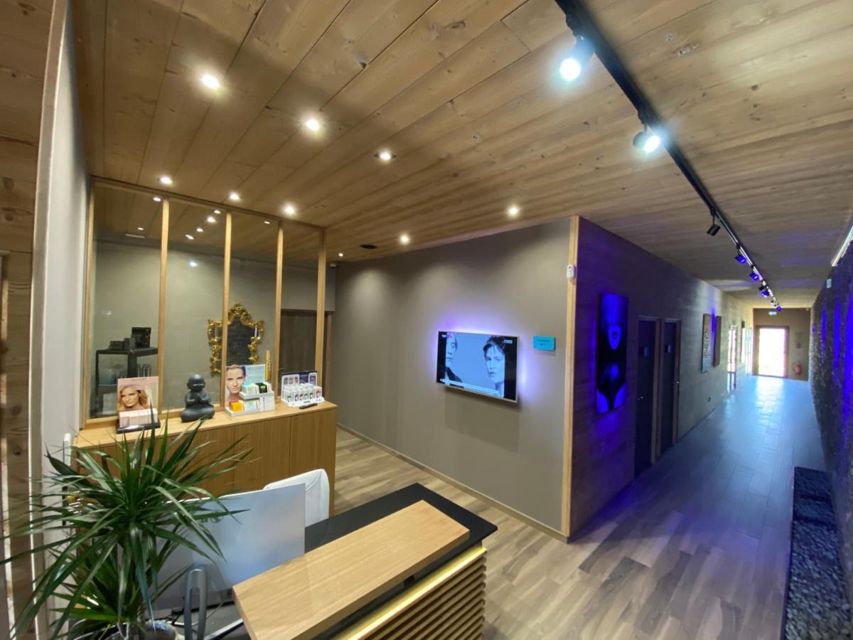 World Hotel Saint-Vulbas Εξωτερικό φωτογραφία